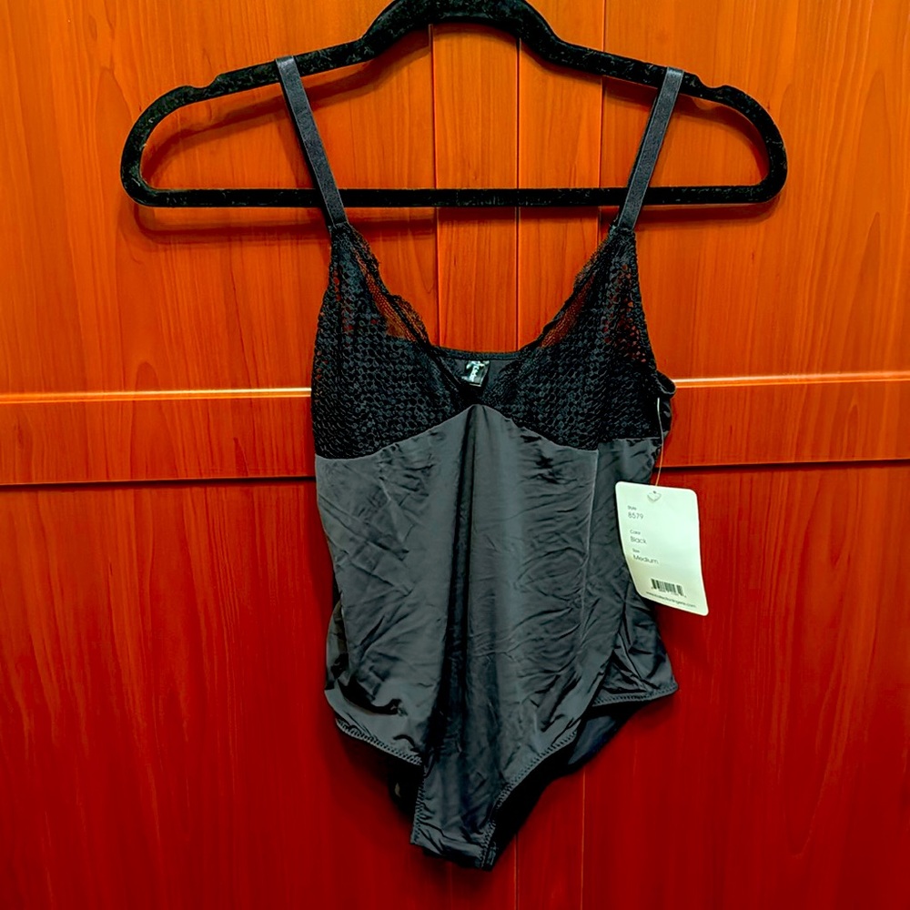 Black Camisole - medium NWT gorgeous, elegant black camisole NWT size medium